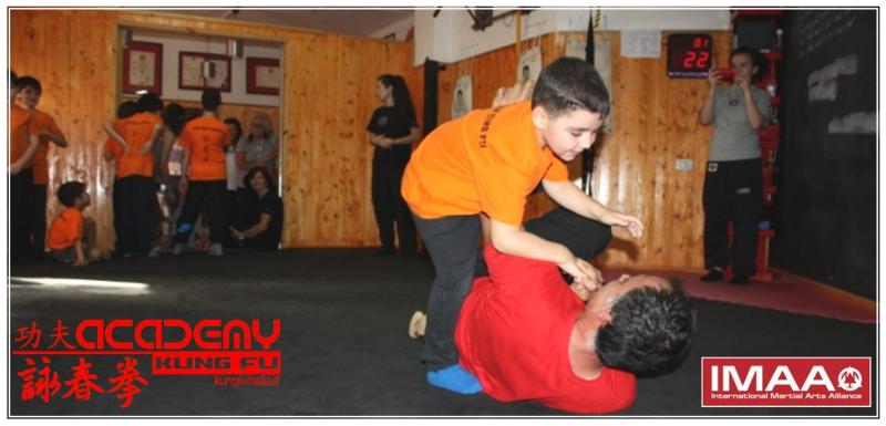 Kung Fu Bambini Academy Italia di Sifu Salvatore Mezzone Wing Tjun Ving Tsun Chun cinene artimarziali tradizionali e sport da combattimento Caserta accademia nazionale (8)